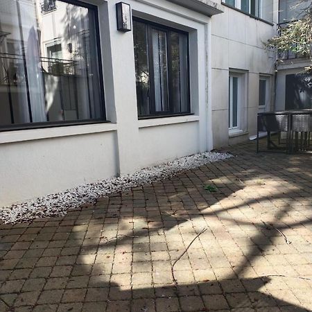 Appartamento 2 Piece Avec Terrasse Ensoleille Suresnes Esterno foto